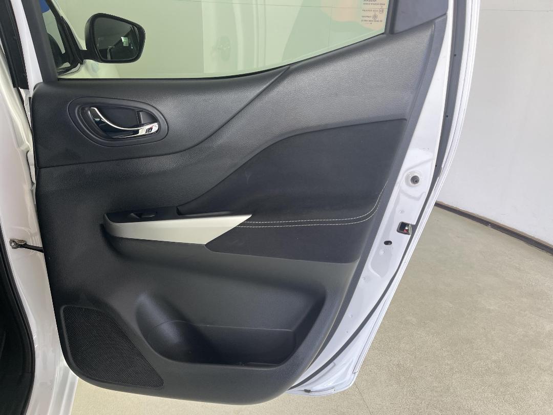 Photo '19' of Nissan Navara Photo '19' of Nissan Navara