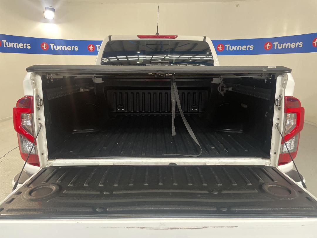 Photo '14' of Nissan Navara