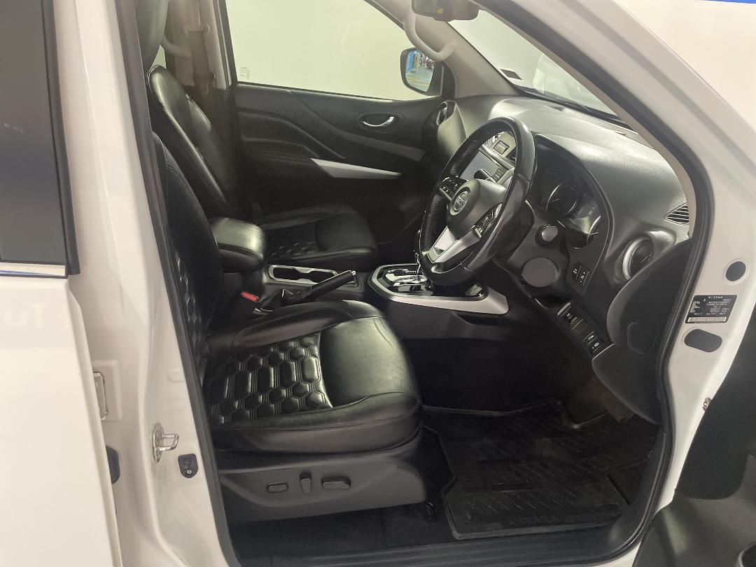 Photo '16' of Nissan Navara