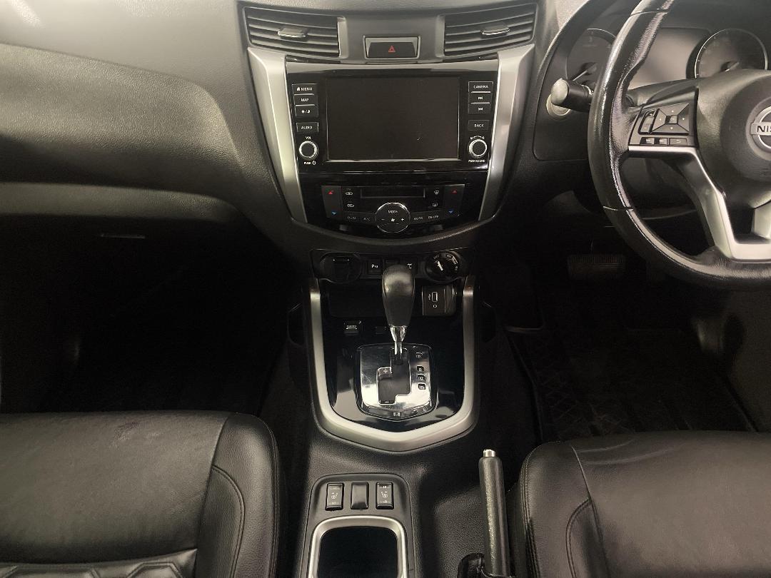 Photo '18' of Nissan Navara