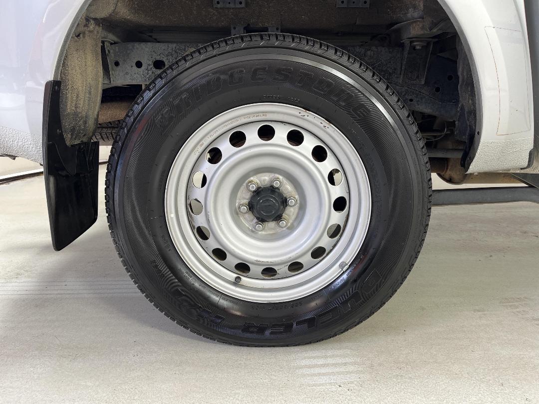 Photo '12' of Nissan Navara