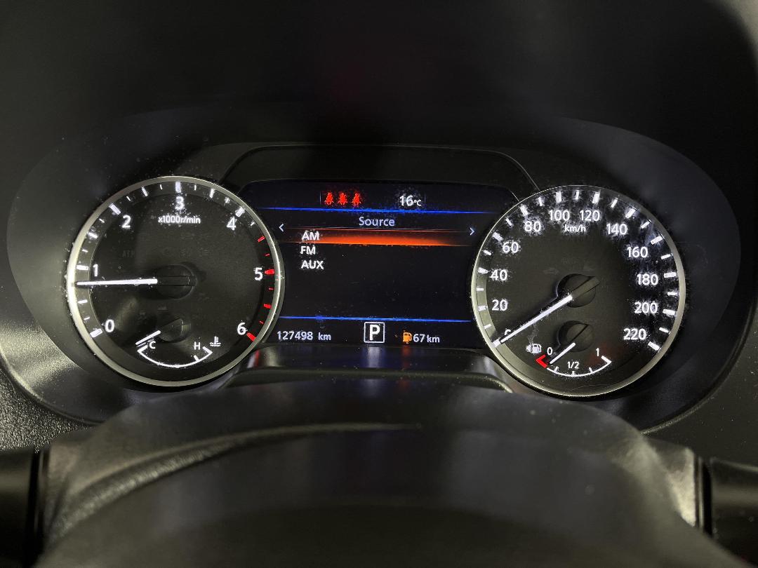 Photo '21' of Nissan Navara