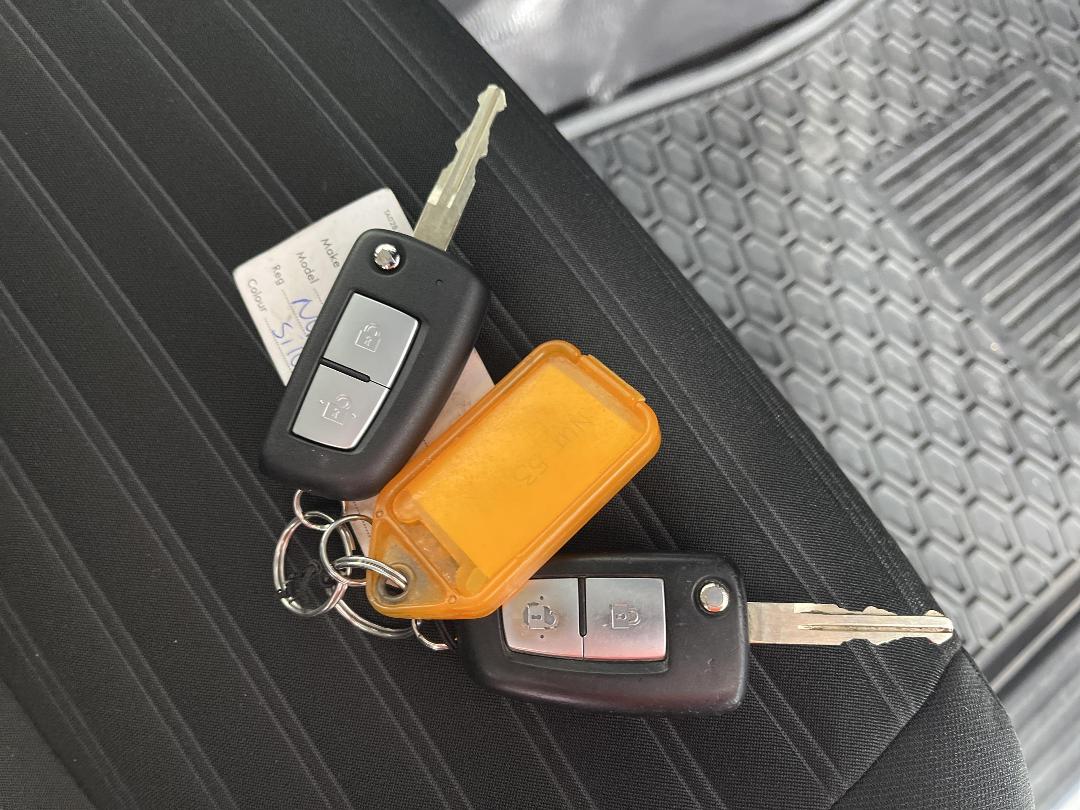 Photo '22' of Nissan Navara