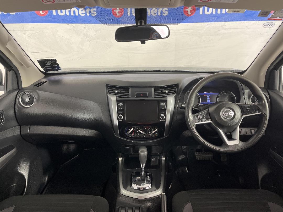 Photo '17' of Nissan Navara