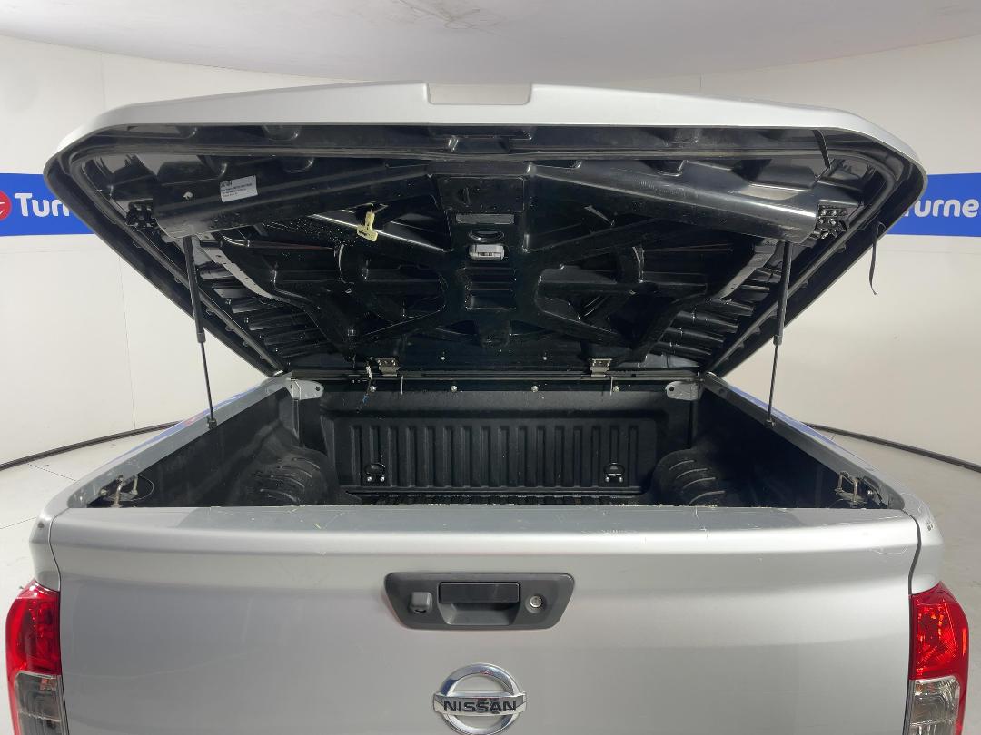 Photo '14' of Nissan Navara