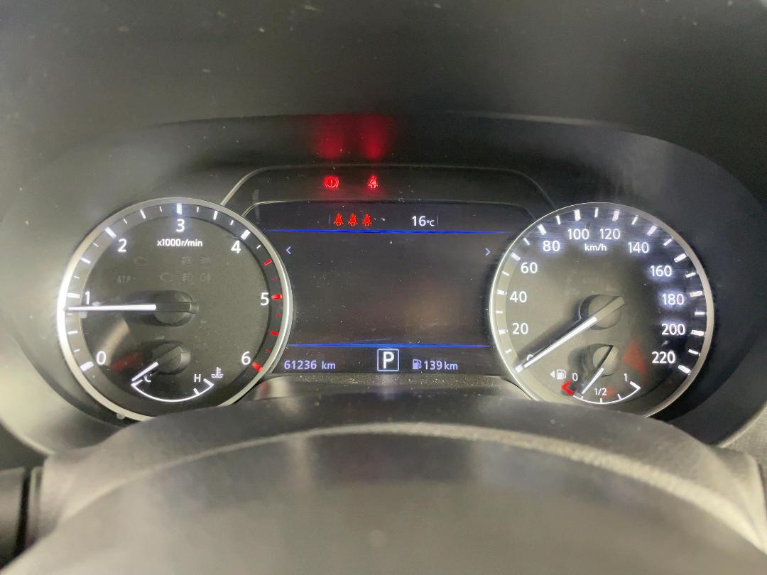 Photo '21' of Nissan Navara