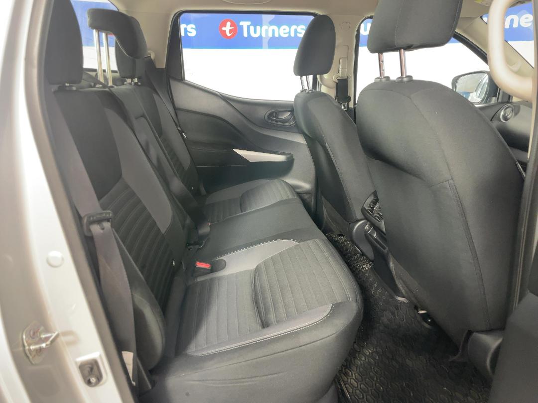 Photo '20' of Nissan Navara