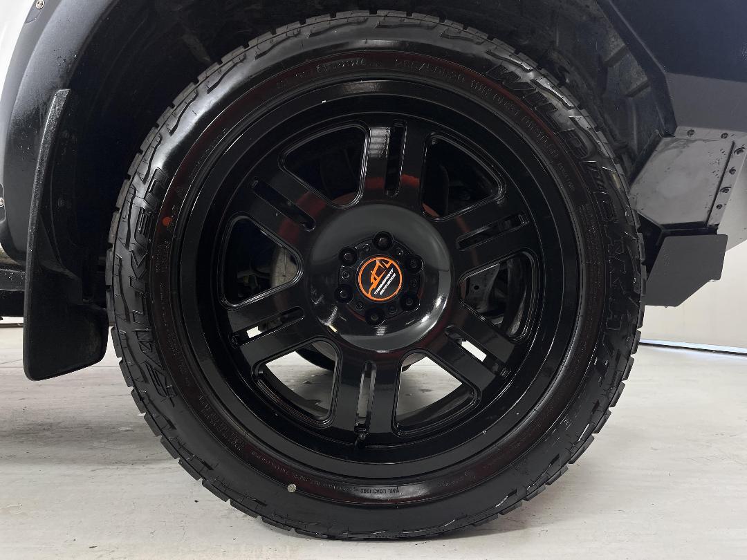 Photo '9' of Nissan Navara