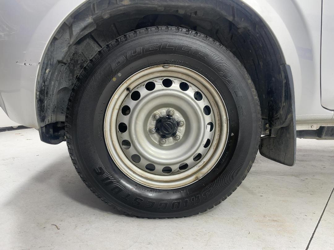 Photo '10' of Nissan Navara