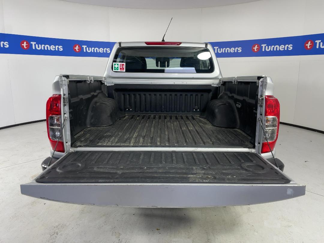 Photo '14' of Nissan Navara