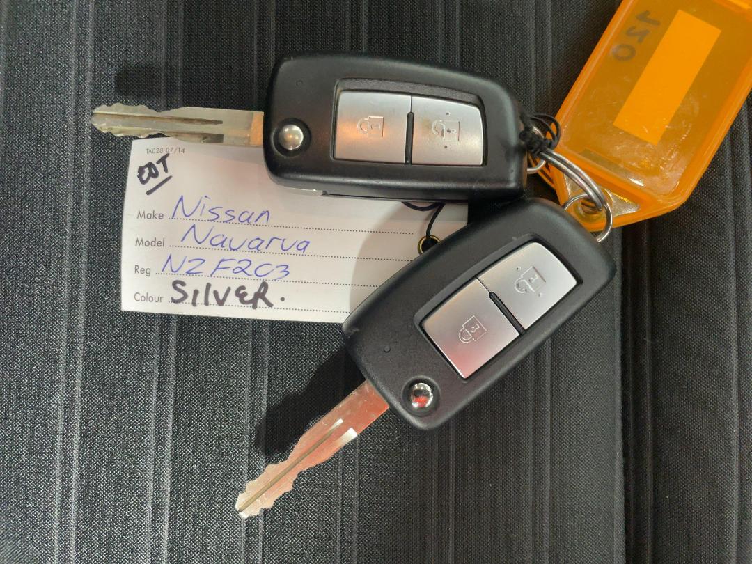 Photo '22' of Nissan Navara