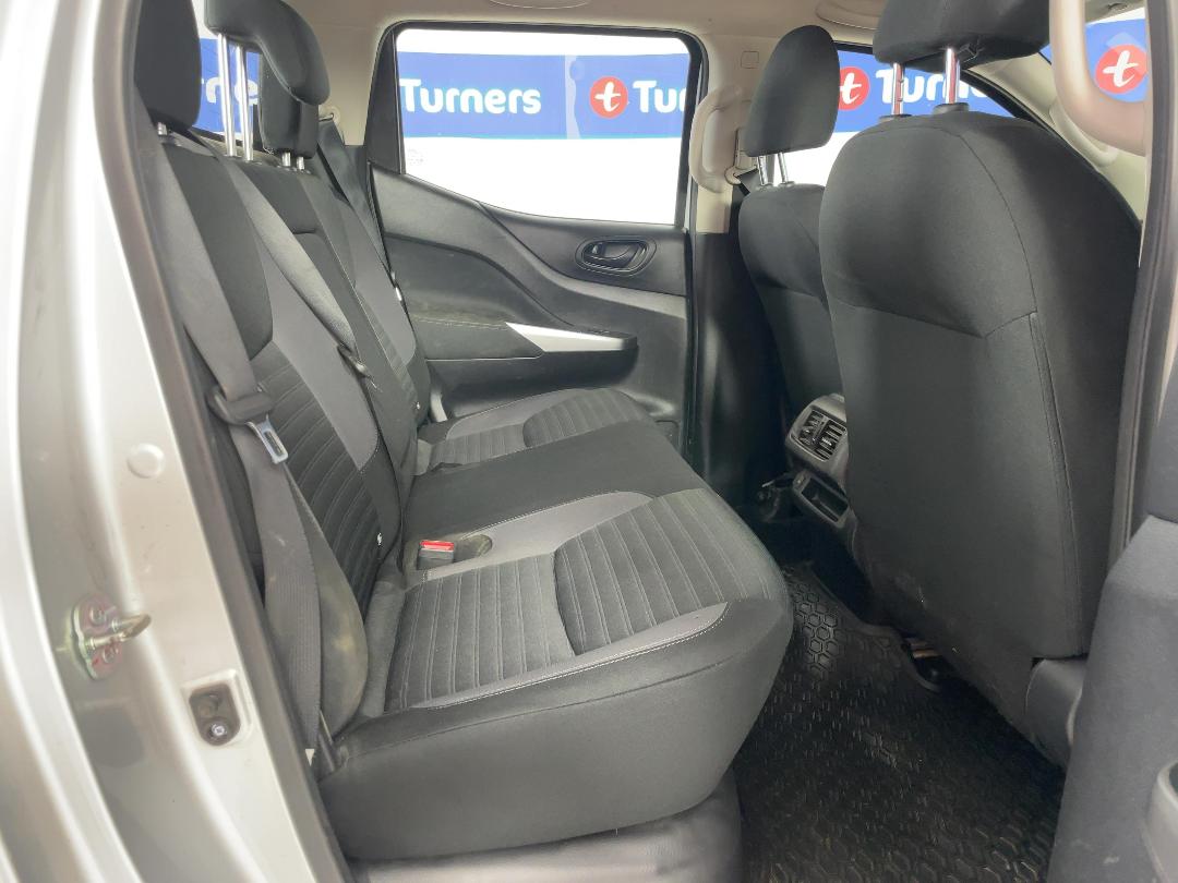 Photo '20' of Nissan Navara