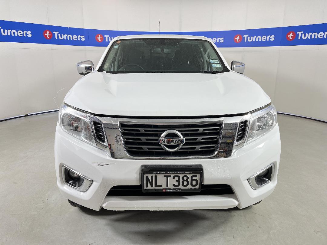 Photo '2' of Nissan Navara