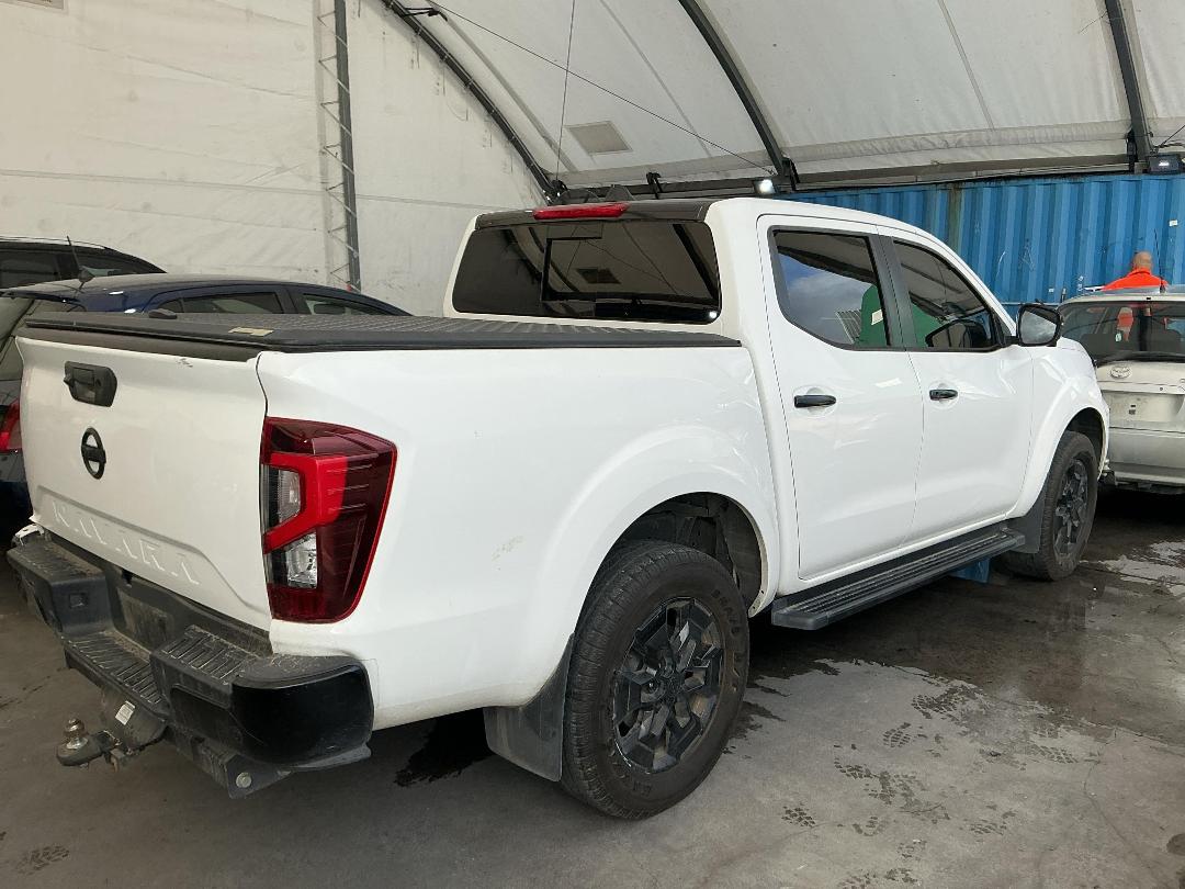 Photo '7' of Nissan Navara ST-X