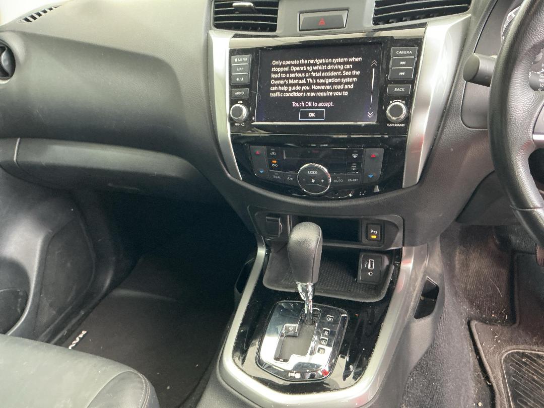 Photo '9' of Nissan Navara ST-X