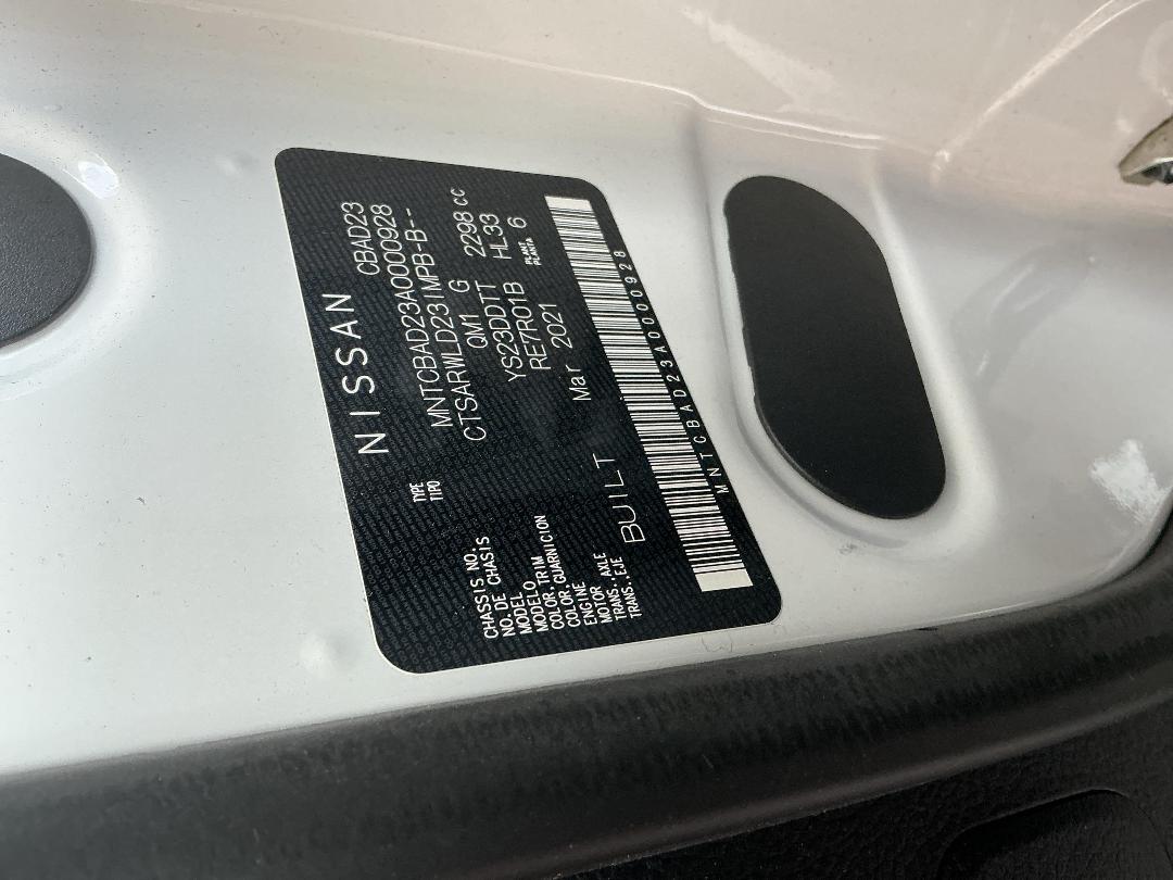 Photo '13' of Nissan Navara ST-X