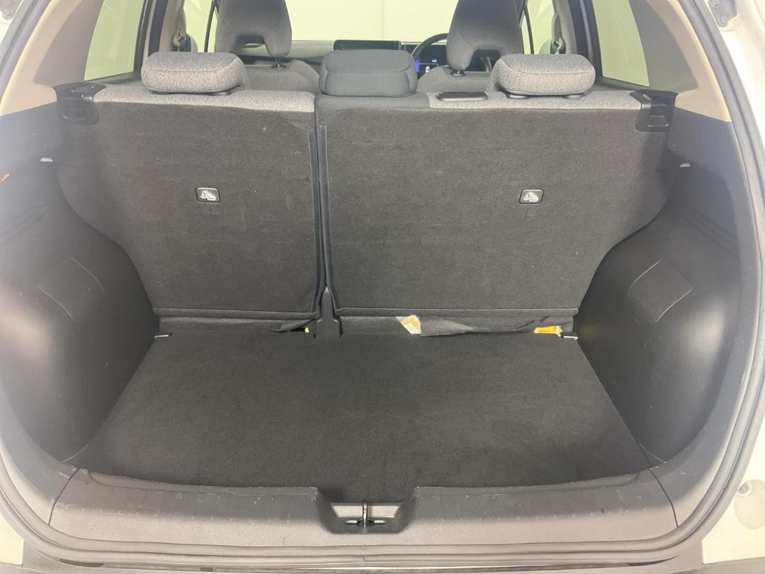 Photo '14' of Nissan Note Photo '14' of Nissan Note