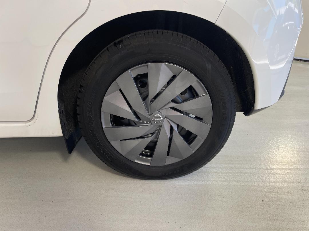 Photo '11' of Nissan Note