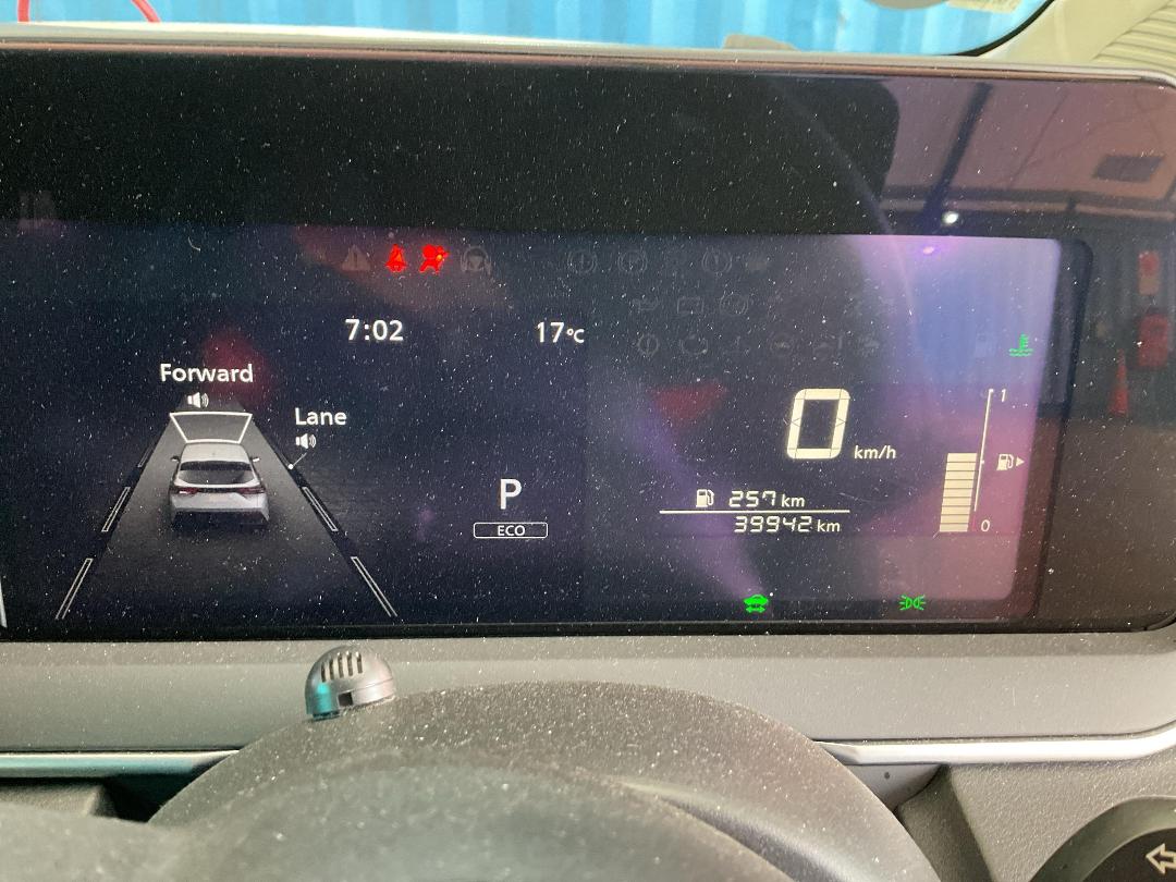 Photo '33' of Nissan Note