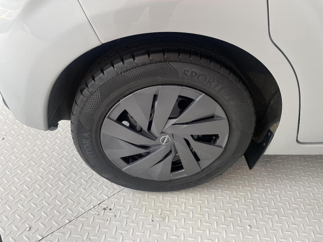 Photo '12' of Nissan Note