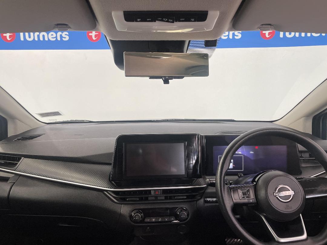 Photo '17' of Nissan Note