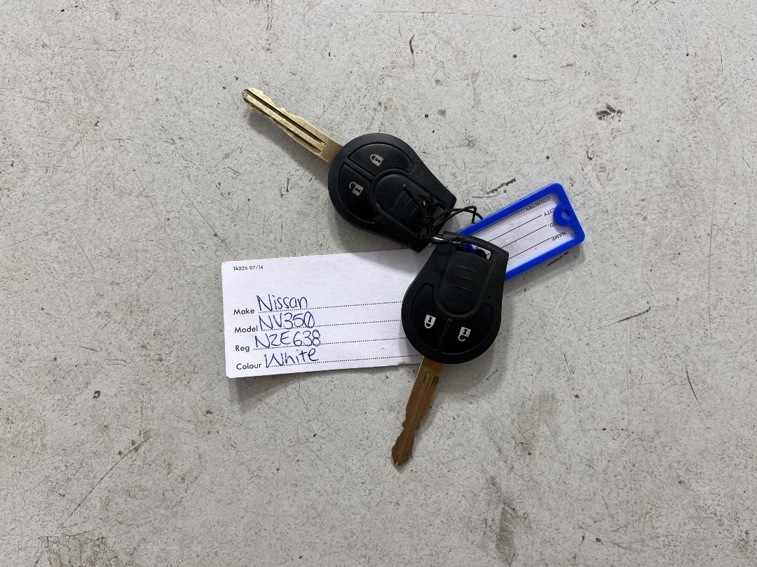 Photo '22' of Nissan NV350