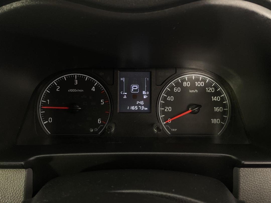 Photo '20' of Nissan NV350 Photo '20' of Nissan NV350