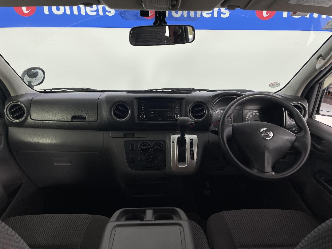 Photo '17' of Nissan NV350 Photo '17' of Nissan NV350