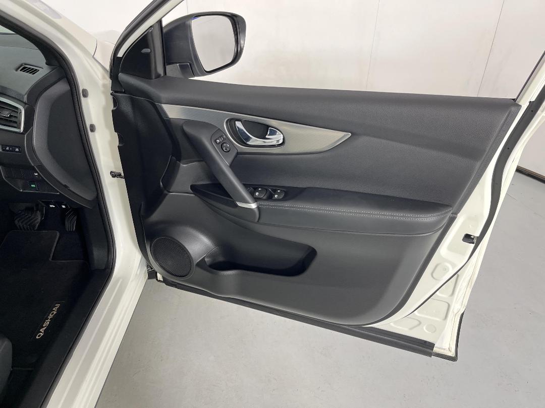 Photo '15' of Nissan Qashqai Photo '15' of Nissan Qashqai