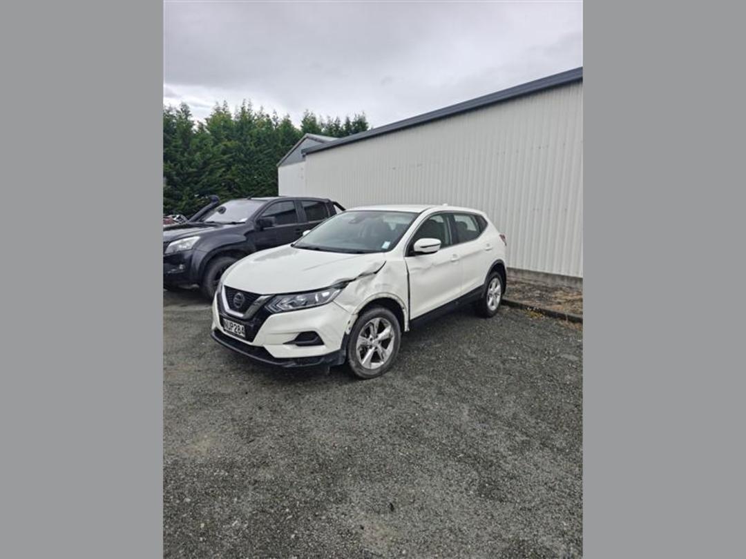 Photo '2' of Nissan Qashqai ST Photo '2' of Nissan Qashqai ST