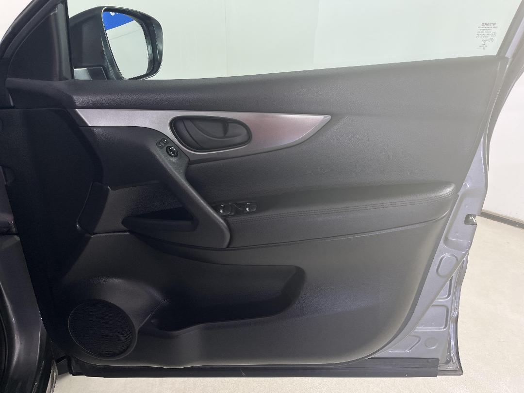 Photo '15' of Nissan Qashqai Photo '15' of Nissan Qashqai