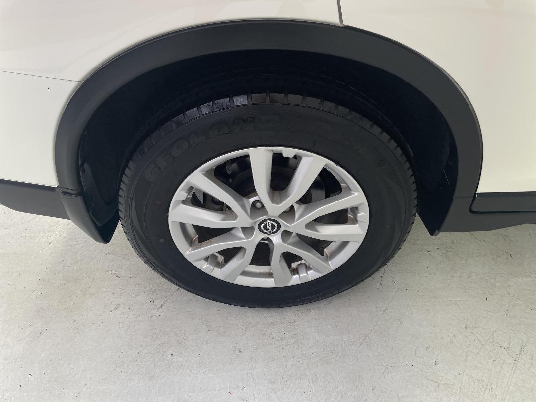 Photo '12' of Nissan X-Trail