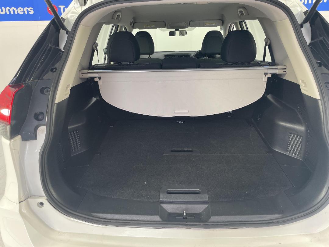 Photo '14' of Nissan X-Trail