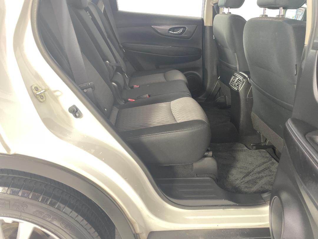 Photo '20' of Nissan X-Trail