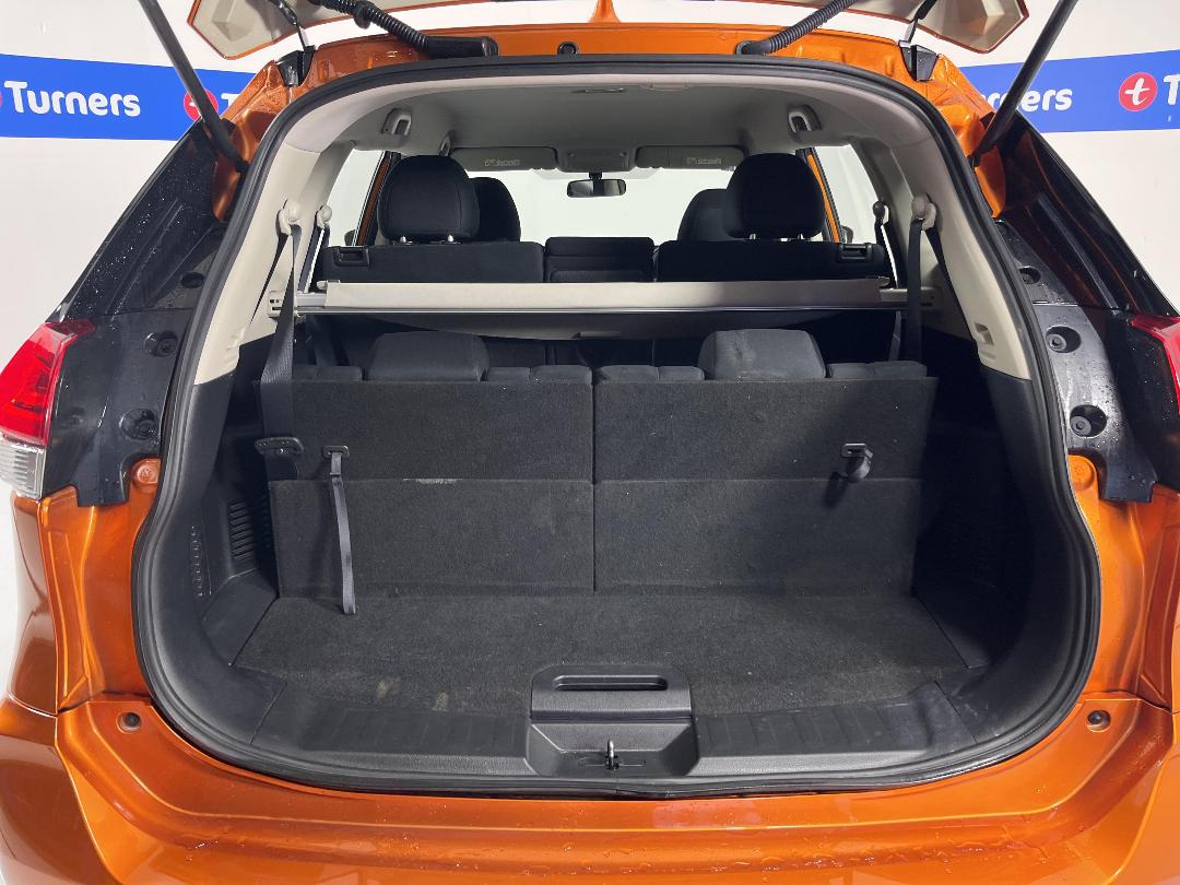 Photo '14' of Nissan X-Trail