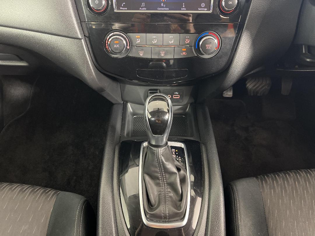 Photo '18' of Nissan X-Trail