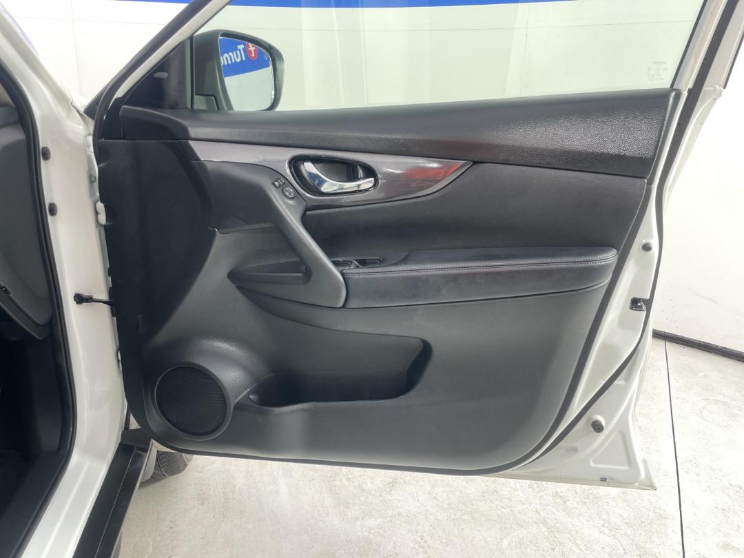 Photo '15' of Nissan X-Trail