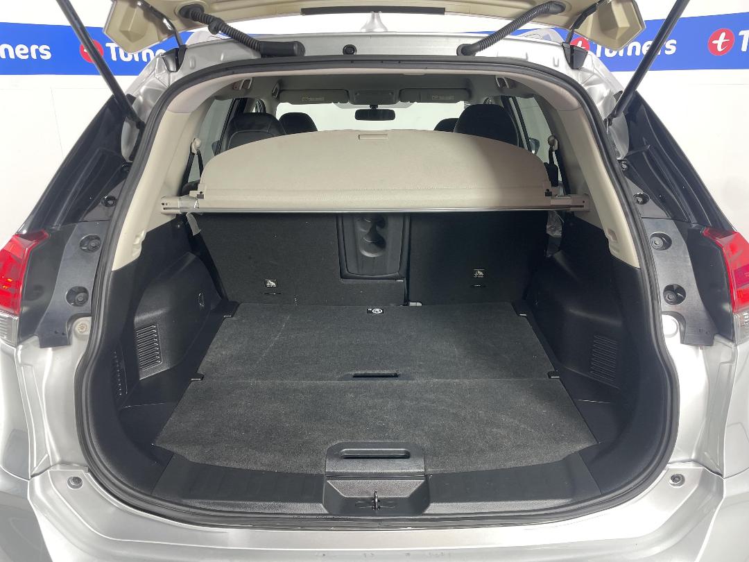 Photo '14' of Nissan X-Trail