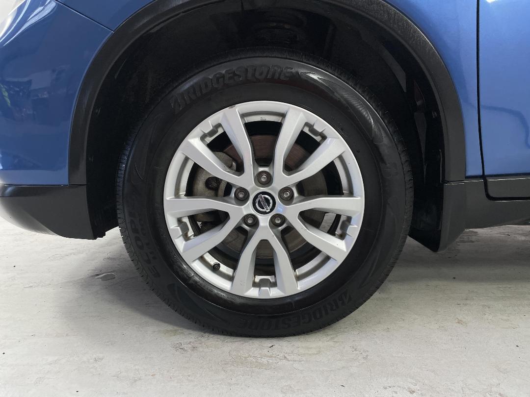 Photo '10' of Nissan X-Trail