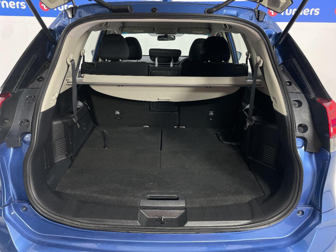 Photo '14' of Nissan X-Trail