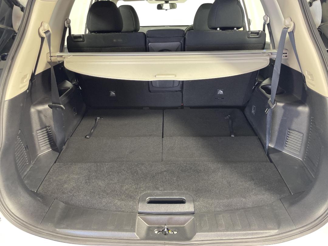 Photo '14' of Nissan X-Trail Photo '14' of Nissan X-Trail