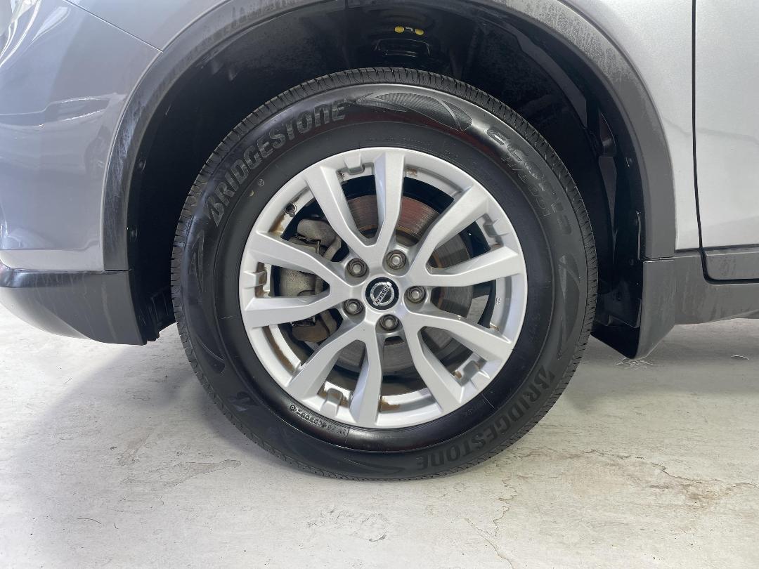 Photo '10' of Nissan X-Trail