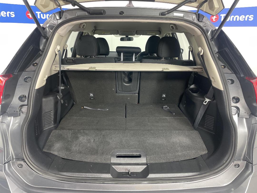 Photo '14' of Nissan X-Trail