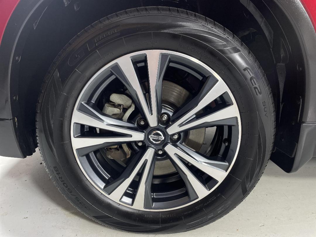 Photo '10' of Nissan X-Trail