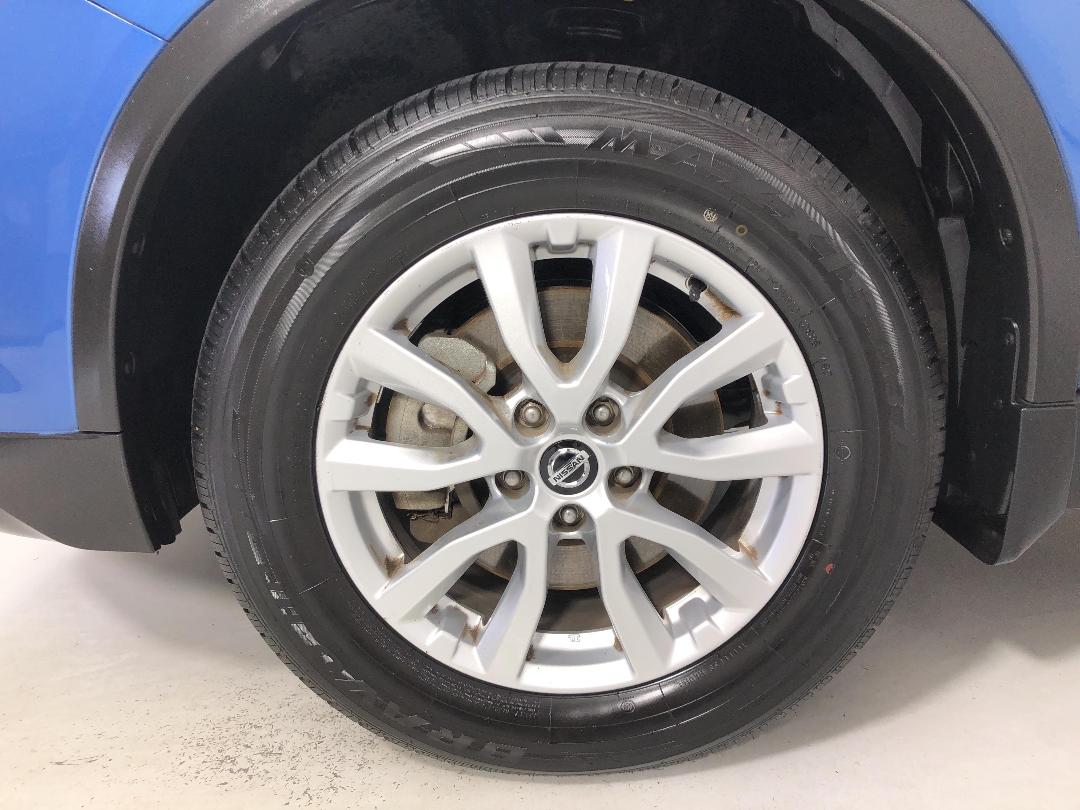 Photo '10' of Nissan X-Trail