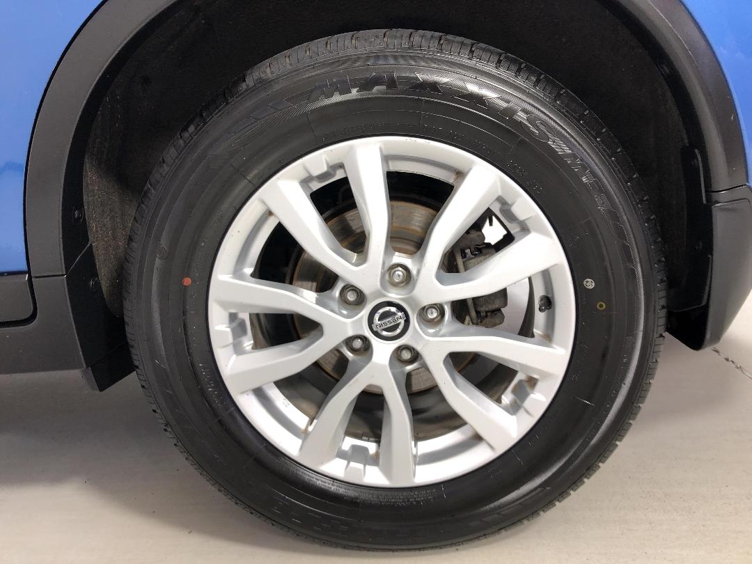 Photo '11' of Nissan X-Trail