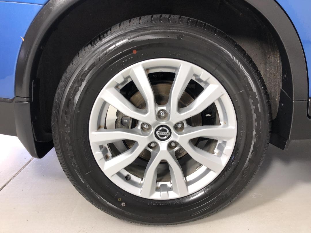 Photo '12' of Nissan X-Trail