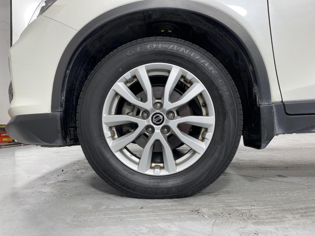 Photo '10' of Nissan X-Trail