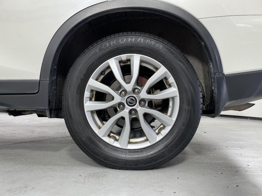 Photo '11' of Nissan X-Trail