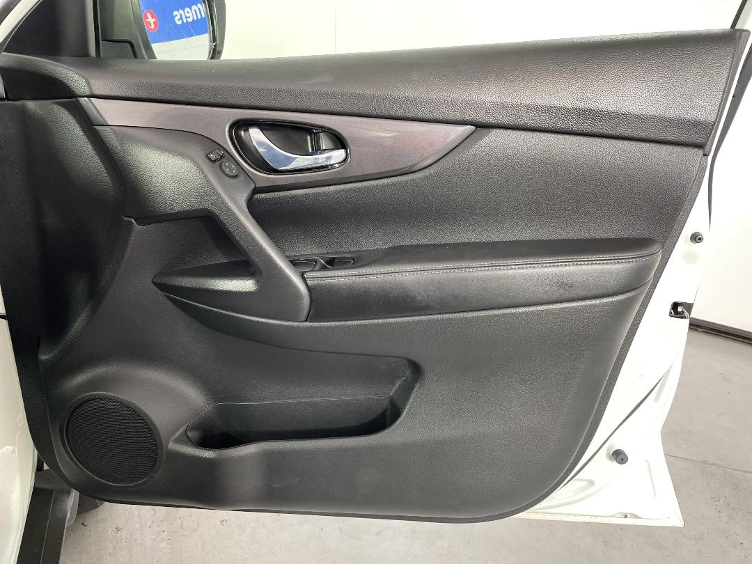 Photo '15' of Nissan X-Trail